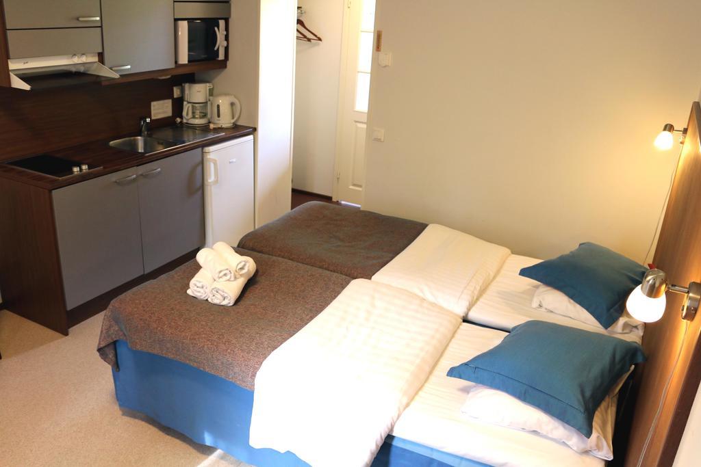 Oravi Apartments Bagian luar foto